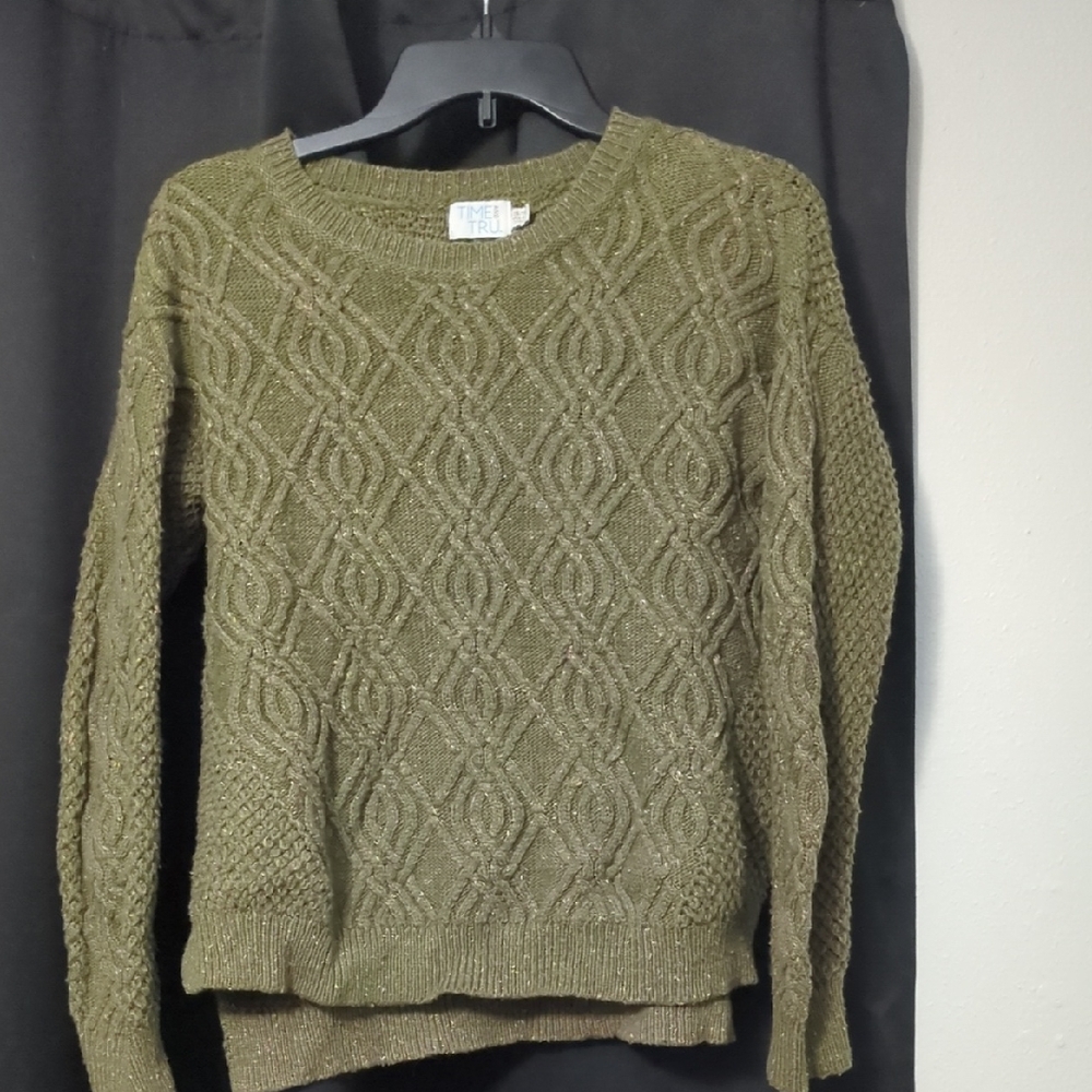 Time and Tru Olive Cable Knit Sweater